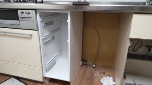 75㎝引出扉へ食洗機後付け工事　天板外さない施工方法　LIXILキッチン